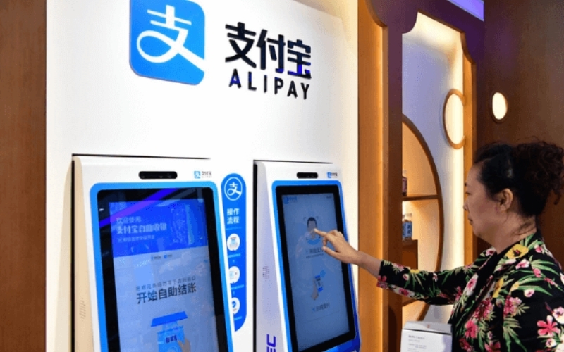 Nạp tiền vào ví Alipay tại ATM