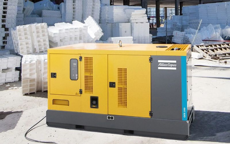 Máy phát điện công nghiệp là gì